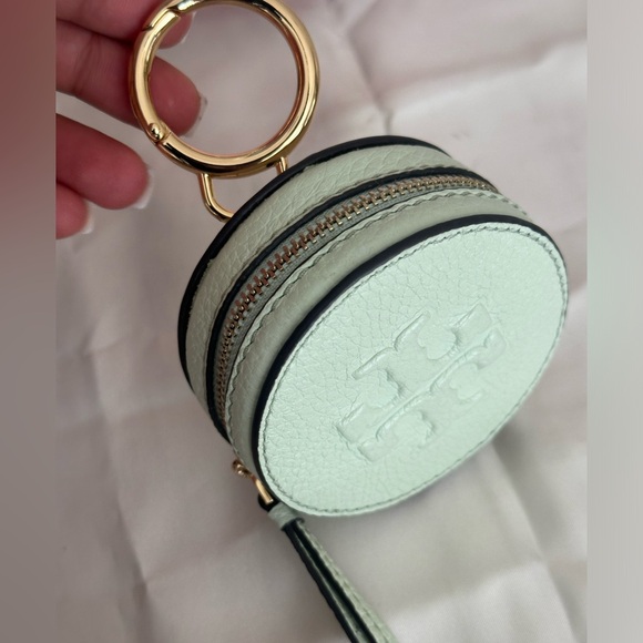 New Tory Burch pouch - Picture 3 of 5